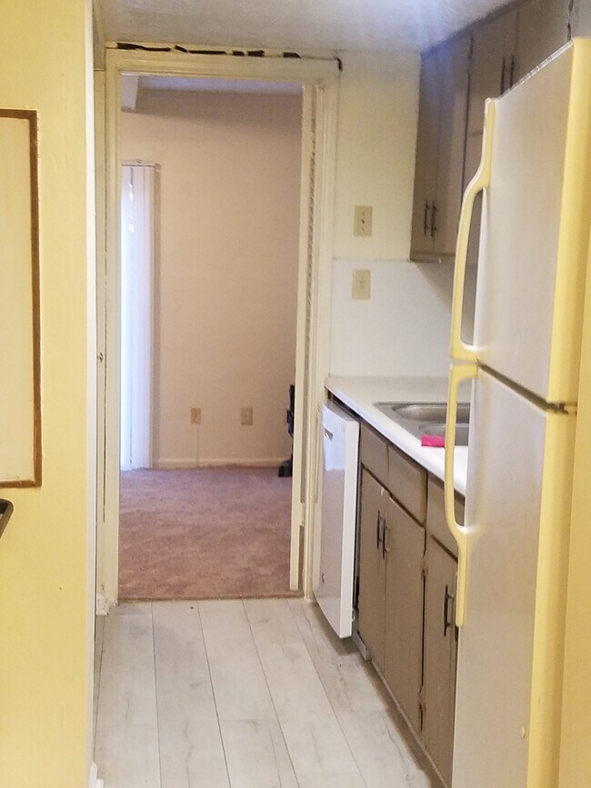 1329 Woodstone Ter Unit Cozy Condo, Morrow, GA 30260 Condo for Rent