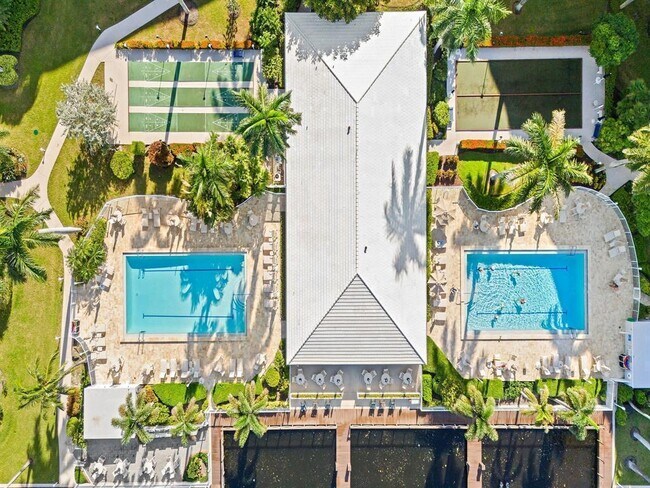 Foto del edificio - 3300 S Ocean Blvd