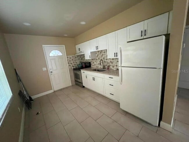 Photo - 10106 N 10th St House