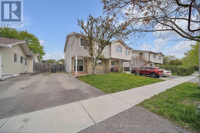 Building Photo - 121 Carberry Crescent