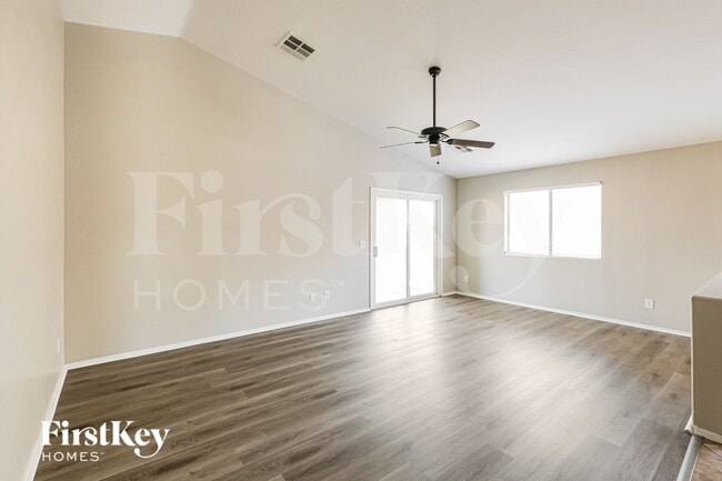 Foto del edificio - 1820 S 106th Ln