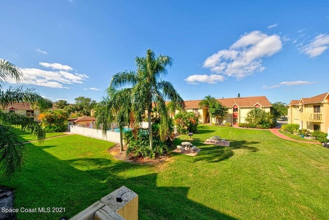 Building Photo - 2190 Forest Knoll Dr NE