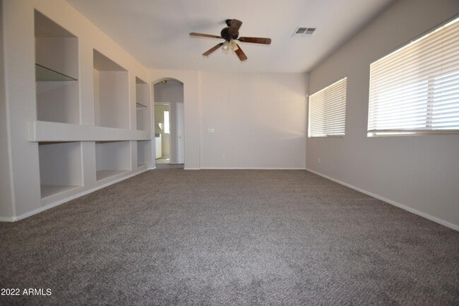 Building Photo - 6106 S 37th Ln
