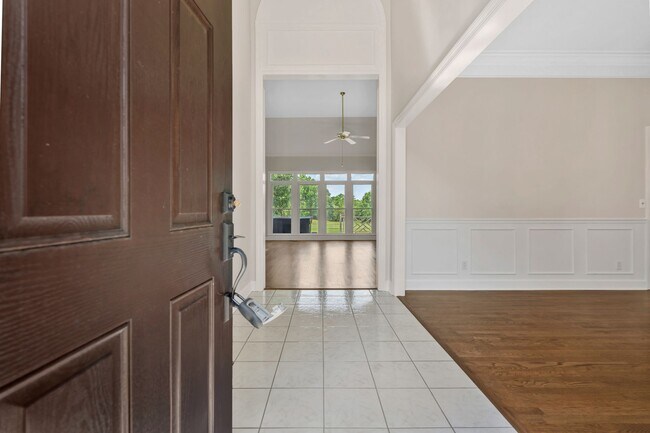 Building Photo - 375 Natchez Trace Ct