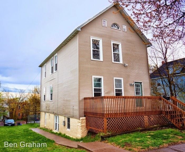 Primary Photo - 924 E 6th St