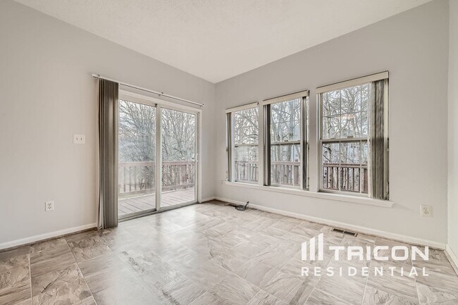 Building Photo - 8384 Frostwood Dr