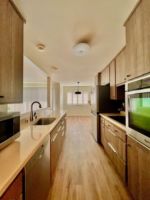 Kitchen - 3450 2nd Ave