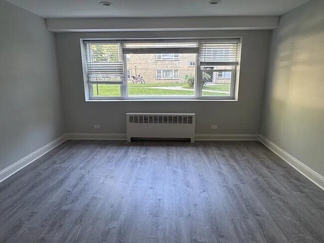 Foto del edificio - 6114 N Damen Ave