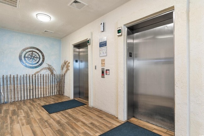 Building Photo - 1003 S Ocean Blvd