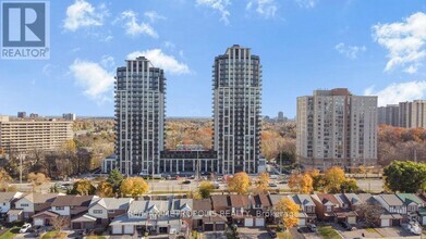 Building Photo - 202-18202 Burnhamthorpe Rd E