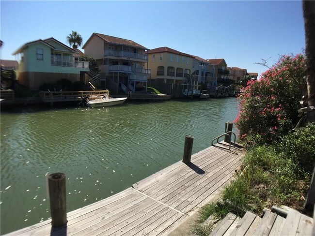 Building Photo - 713 Crown Harbor