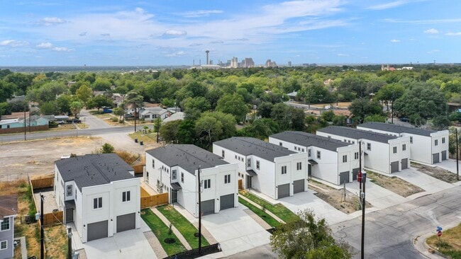 Building Photo - Newly Built Duplex on the Eastside of San ...
