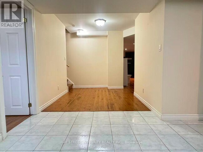 Building Photo - BSM 508 ROY RAINEY AVENUE