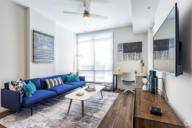 1 BR, 1 BA - 720SF - Radius Orlando Apartments