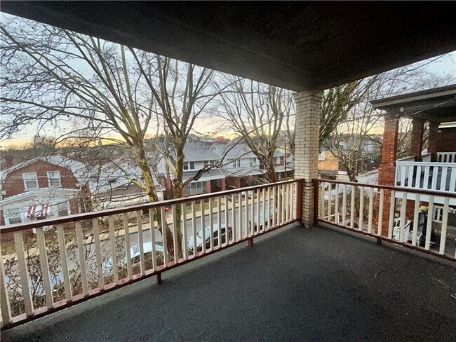 Foto del edificio - 1244 Hillsdale Ave