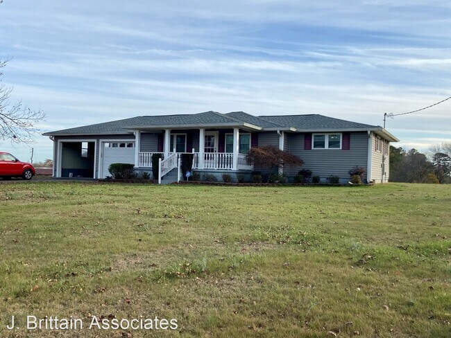 Building Photo - 3 br, 1 bath House - 298 County Road 67