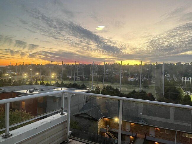 Foto del edificio - 2851 14th Ave W