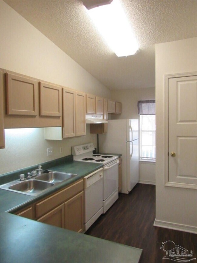 Foto del edificio - 2352 Trailwood Dr