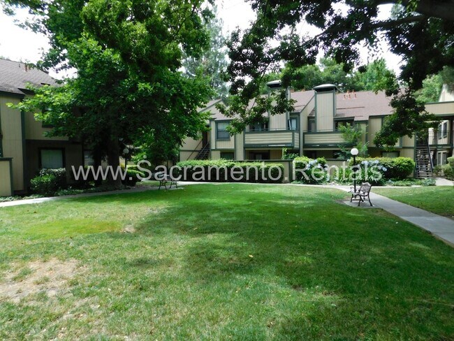 Building Photo - 2 br, 1 bath House - 550 Del Verde Circle #5
