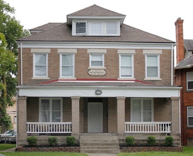 Building Photo - 71 E 13th Ave