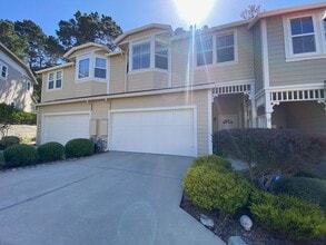 Building Photo - 15 Glen Lake Dr