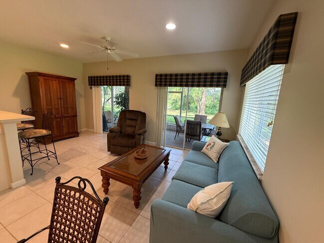Foto del edificio - 8348 Mulligan Cir
