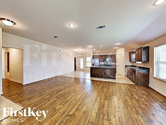 Foto del edificio - 638 Canvas Ct