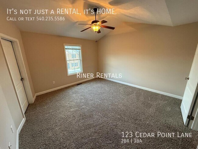 Foto del edificio - 123 Cedar Point Ln
