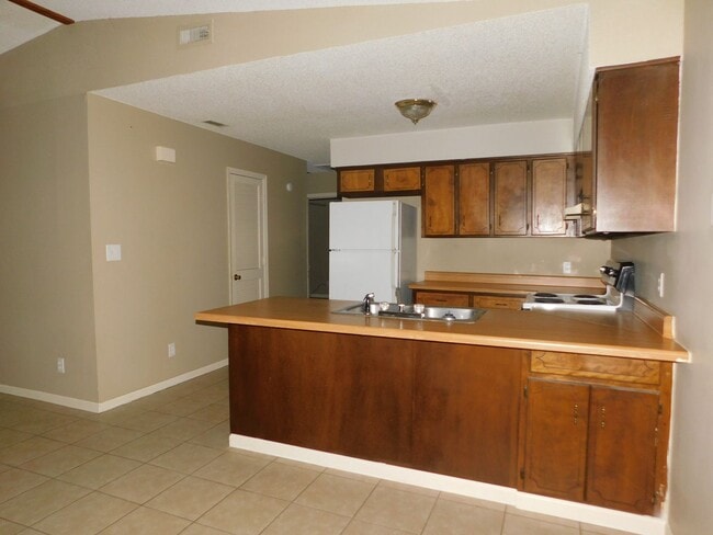 Building Photo - 3539STUD