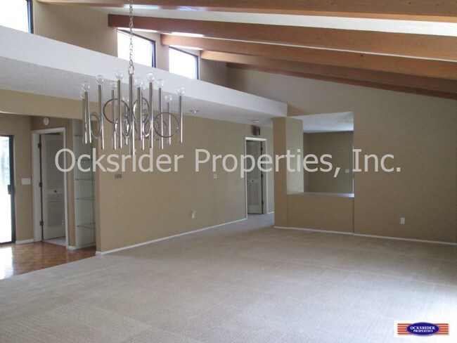 Building Photo - 7609 Vista Cedro Ct NE