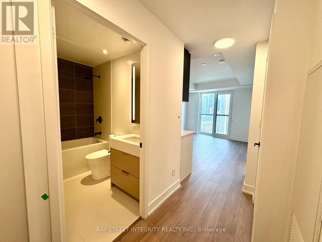 Photo du bâtiment - 308 Jarvis St