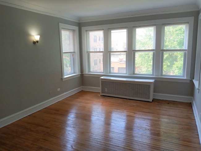 Building Photo - 8000 S Champlain Ave