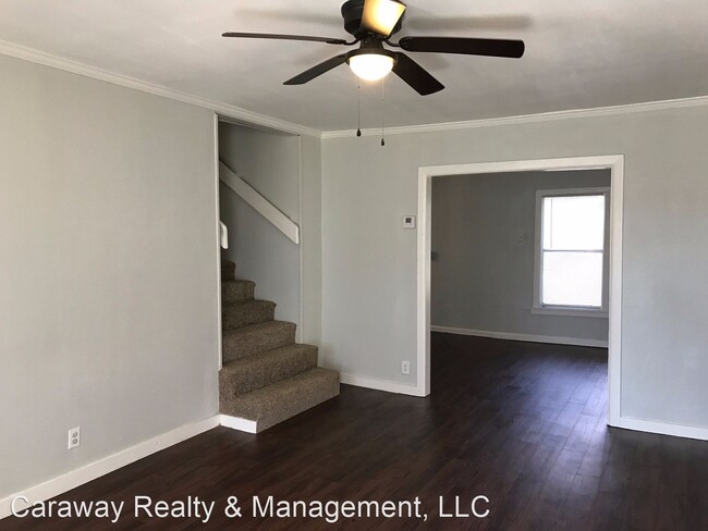 Building Photo - 3 br, 1 bath House - 2417 Broadway Dr.