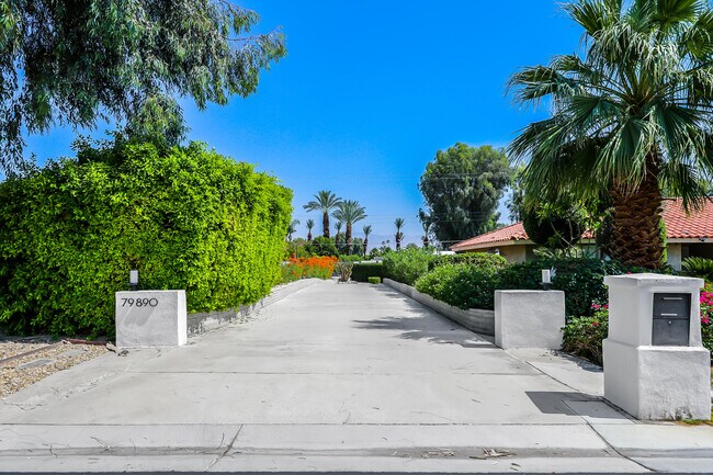 Building Photo - 79890 Kingston Dr