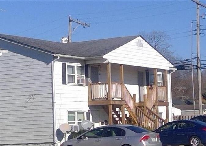 Foto principal - 264 N Lincoln St