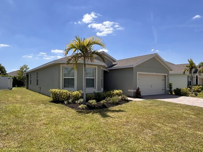 Building Photo - 3316 Acapulco Cir