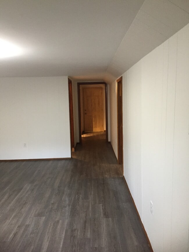 Building Photo - 3038 N Davlin Ct