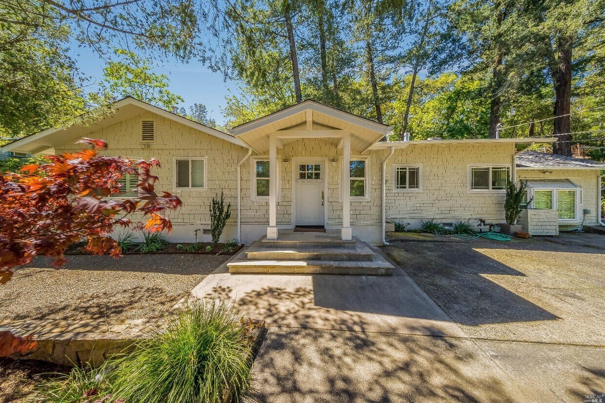 1607 Foothill Blvd, Calistoga, CA 94515 House Rental in Calistoga, CA