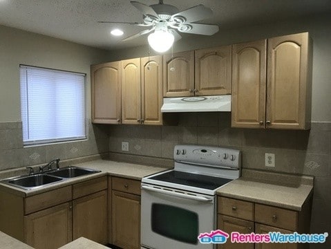Building Photo - Move in Ready 2 Bed/ 1 Bath Condo