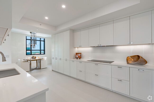 3 habitaciones, 5 baños - 3525 pies cuadrados - Cocina - Regency Parc