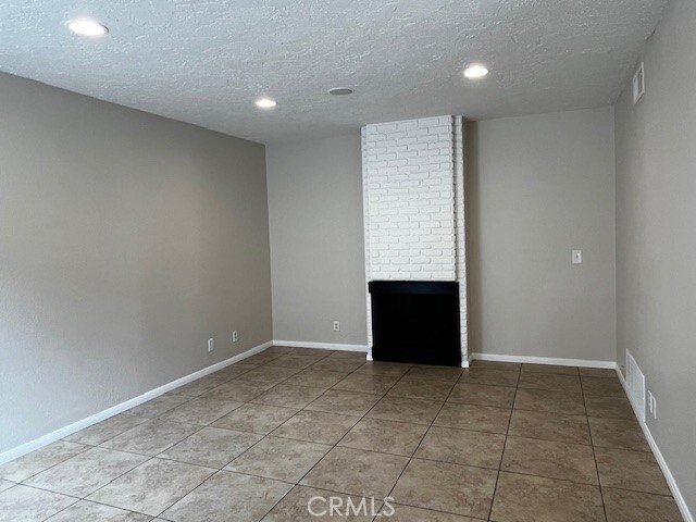 Building Photo - 26254 Via Roble