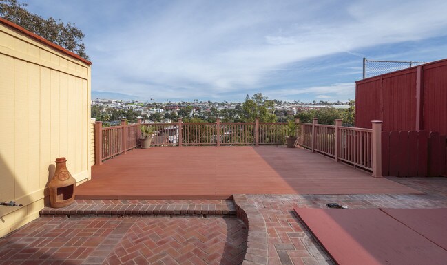 Foto del edificio - 1908 Loma Dr