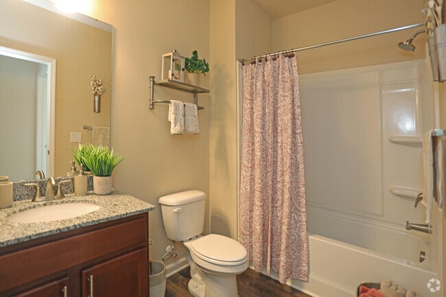 1 Bedroom Model - Bathroom - The Reserve at Brookberry Farm