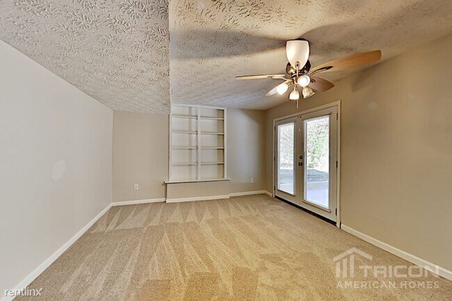 Building Photo - 133 Lester Woods Ct