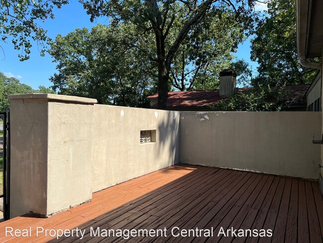 Building Photo - 1 br, 1.5 bath House - 5709 Forest Place A...