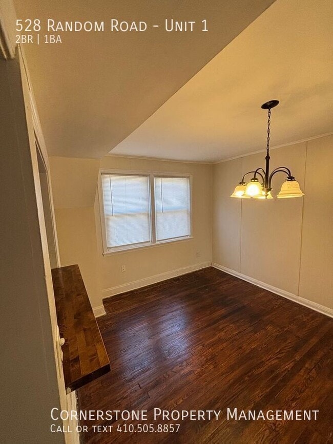 Building Photo - 528 Random Rd