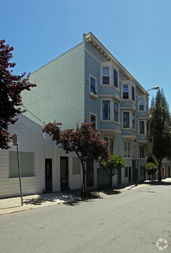 Primary Photo - 65-75 Brady St