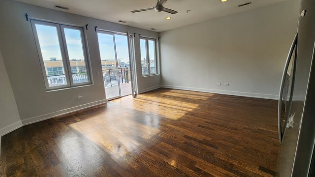 Foto del edificio - 4428 N Sheridan Rd