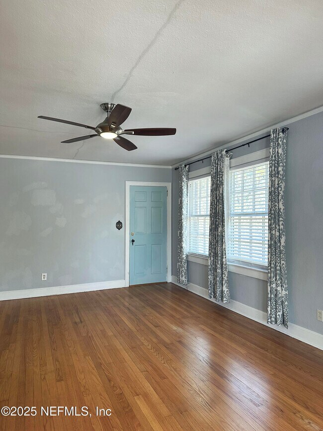 Foto del edificio - 2779 Riverside Ave