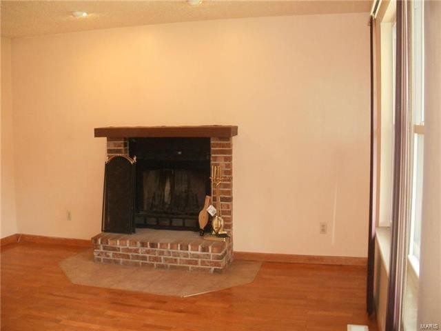 Foto del edificio - 802 Corey Ct